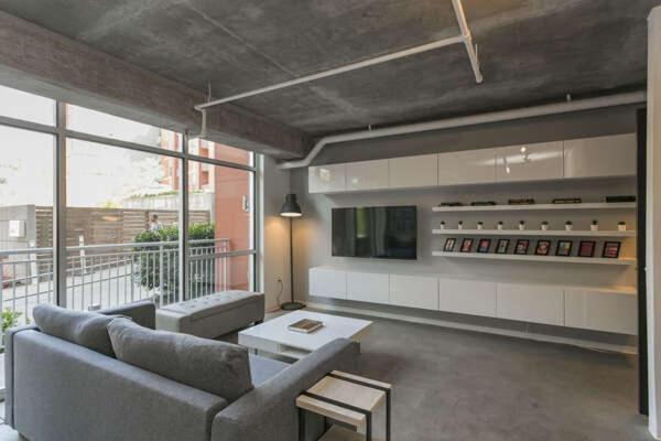 Luxe + Modern Johnny Cash Inspired Executive Condo Nashville Buitenkant foto