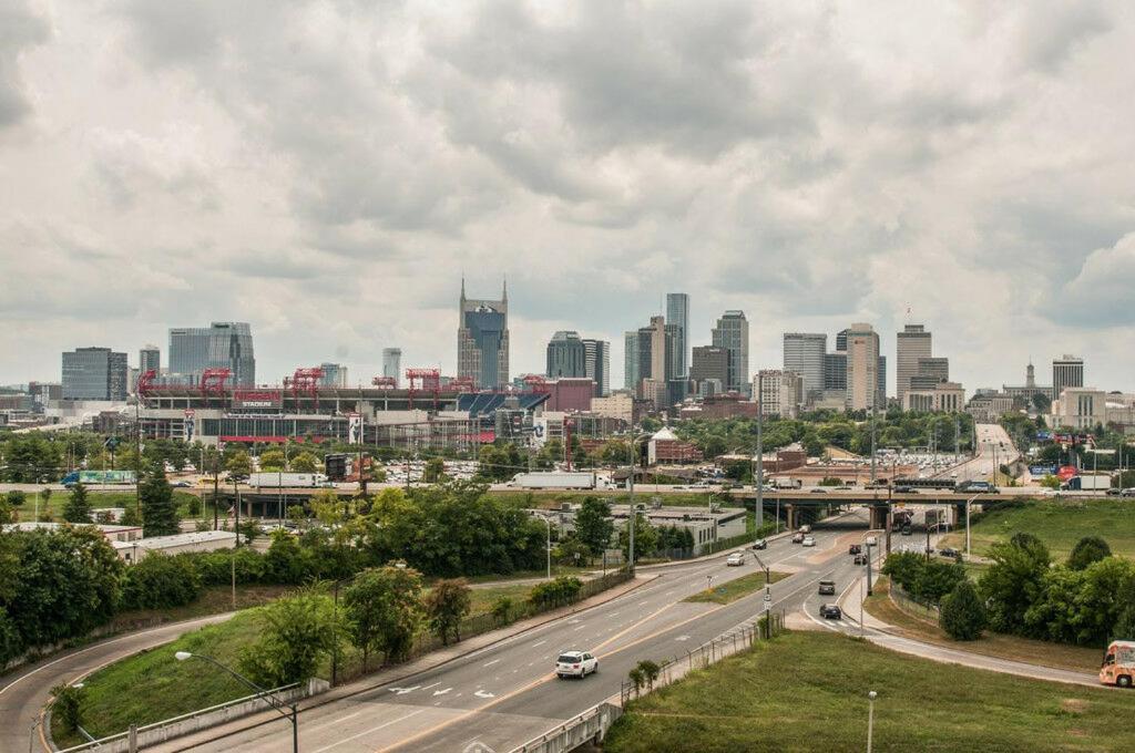 Luxe + Modern Johnny Cash Inspired Executive Condo Nashville Buitenkant foto